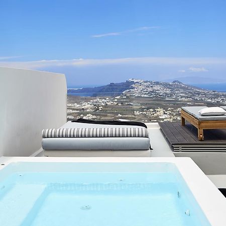 White & Co. La Torre Suites Pýrgos Екстериор снимка