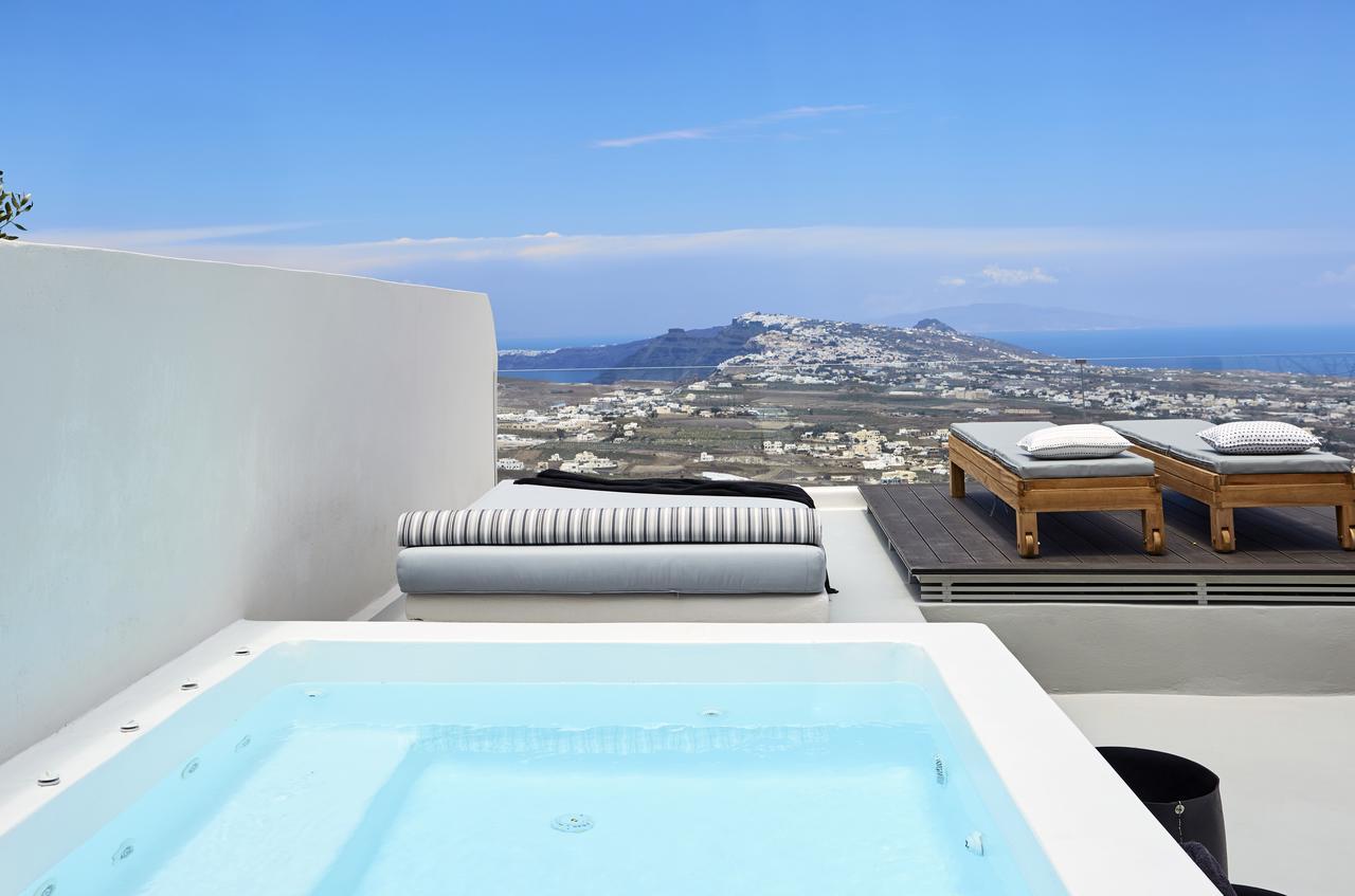 White & Co. La Torre Suites Pýrgos Екстериор снимка