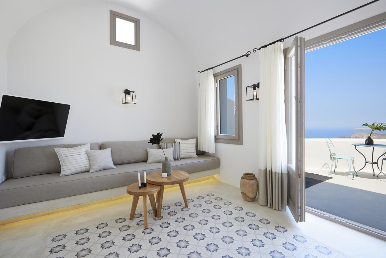 White & Co. La Torre Suites Pýrgos Екстериор снимка