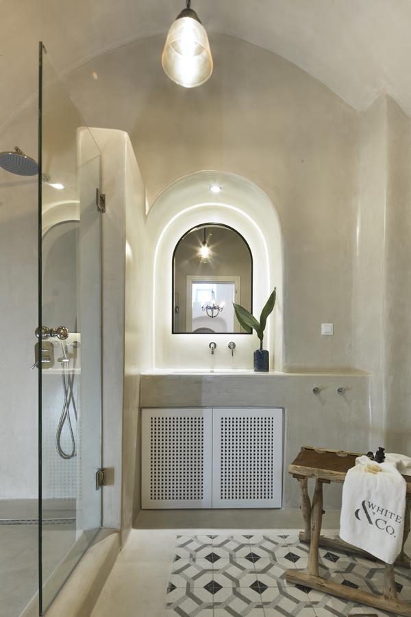 White & Co. La Torre Suites Pýrgos Екстериор снимка